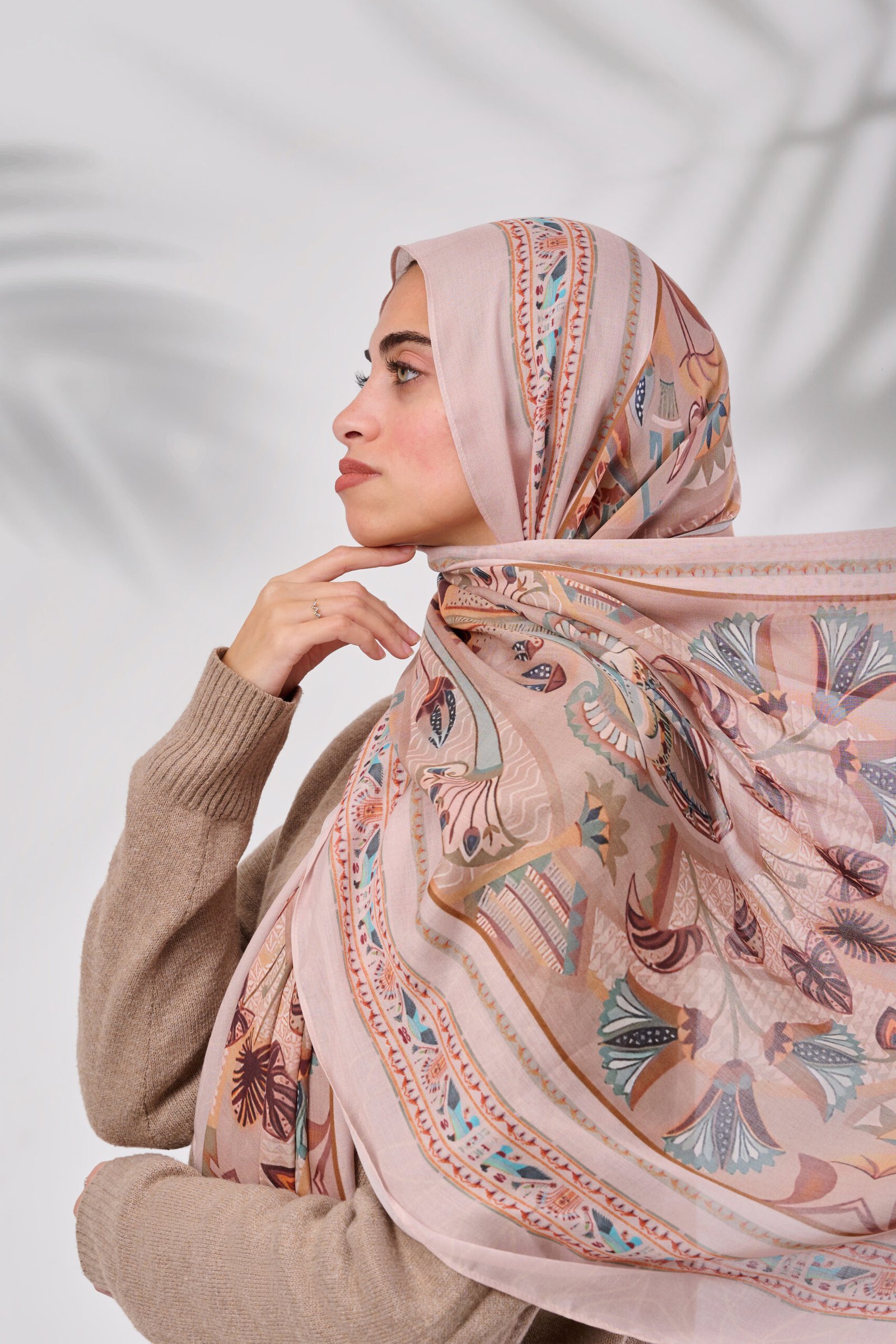 Lotus veilaura scarf